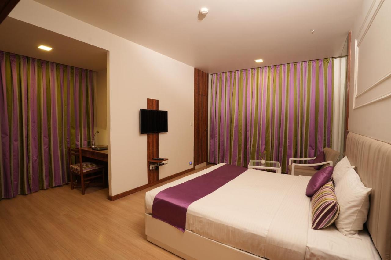Hotel Hardeo Nagpur Luaran gambar