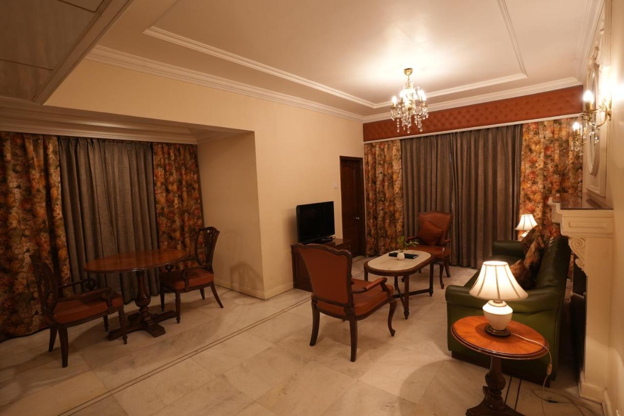 Hotel Hardeo Nagpur Luaran gambar