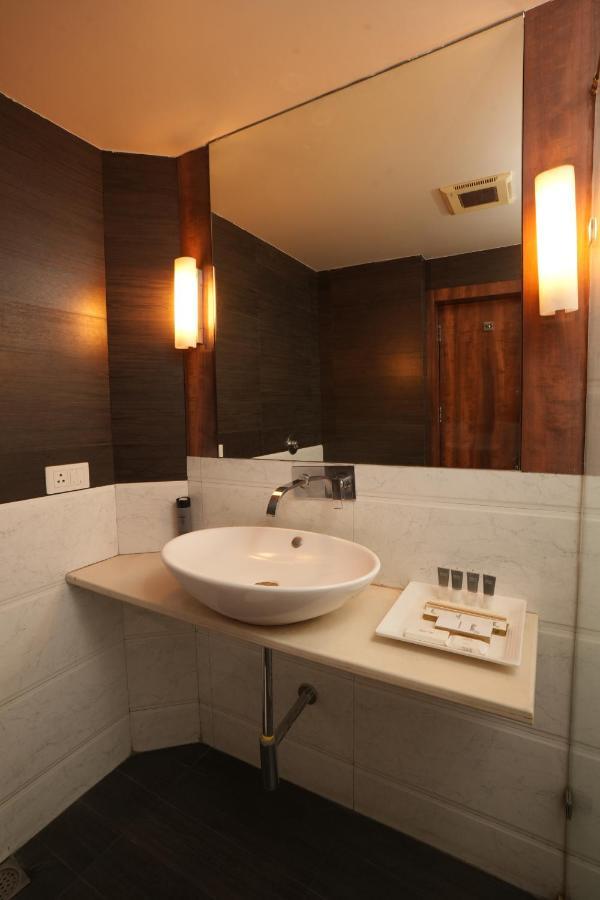 Hotel Hardeo Nagpur Luaran gambar
