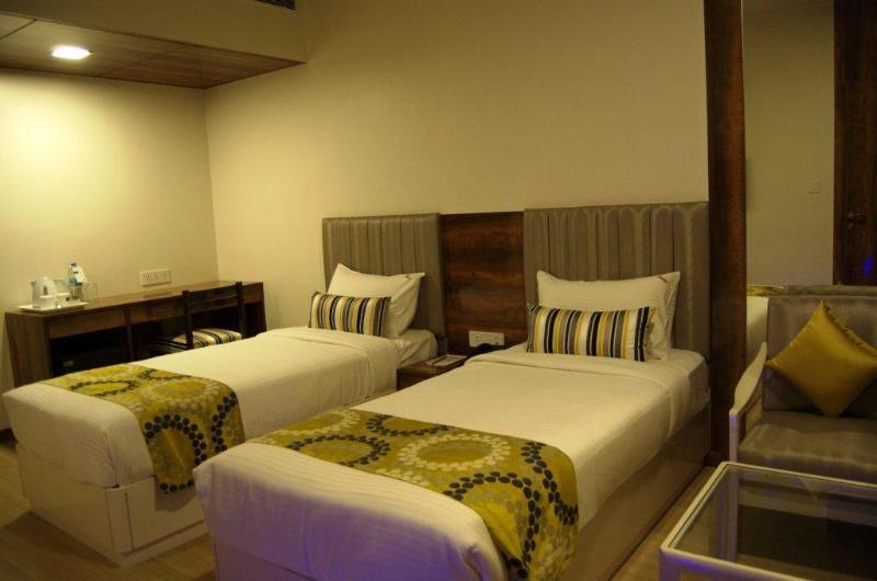 Hotel Hardeo Nagpur Luaran gambar